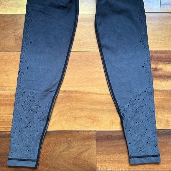 PINK Victoria's Secret Seamless Ombre Legging - Picture 7 of 10